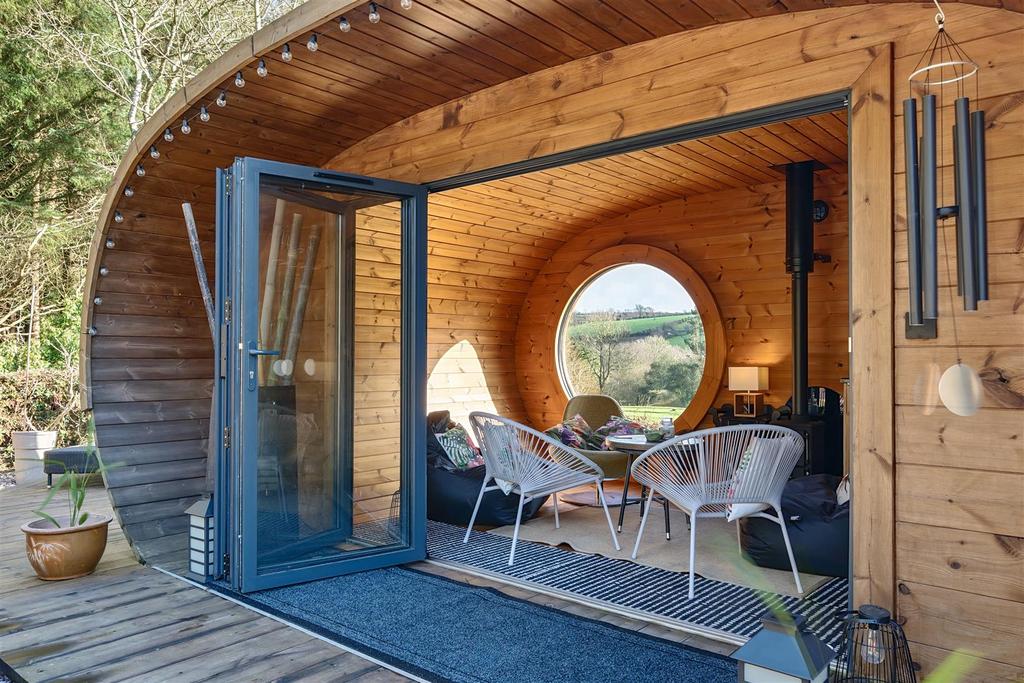 Garden Pod