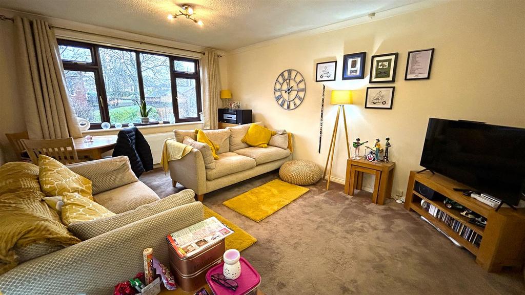 Monyhull Hall Road, Birmingham B30 2 bed retirement property for sale