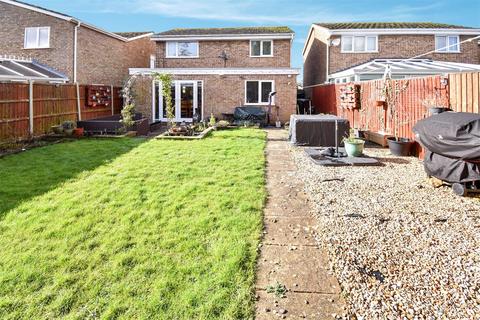 4 bedroom detached house for sale - The Lawns, Corby NN18