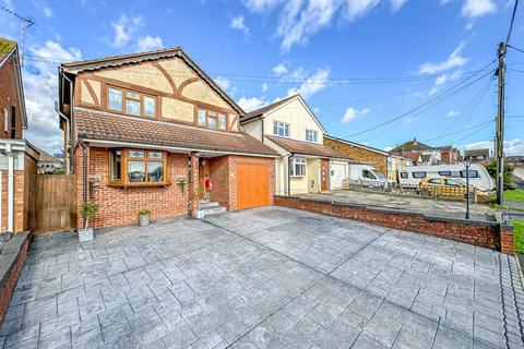 4 bedroom detached house for sale, Oakleigh Avenue, Hockley SS5