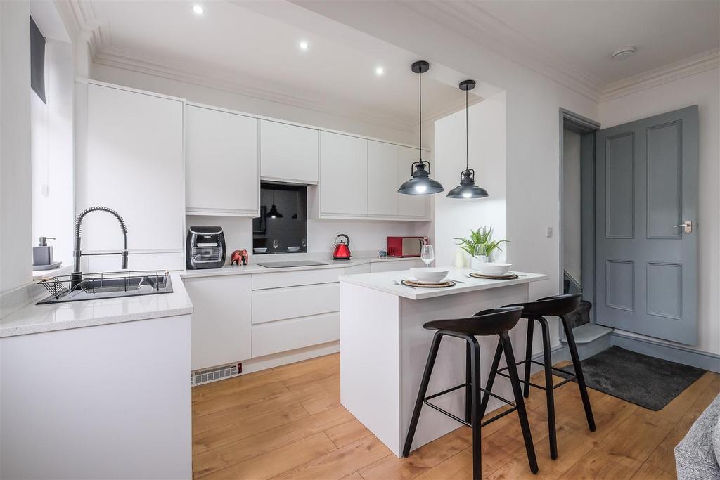 Open Plan Living Room/Kitchen
