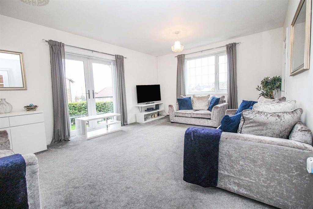 Ashbourne Road, Bradford BD2 4 bed semidetached house for sale £260,000