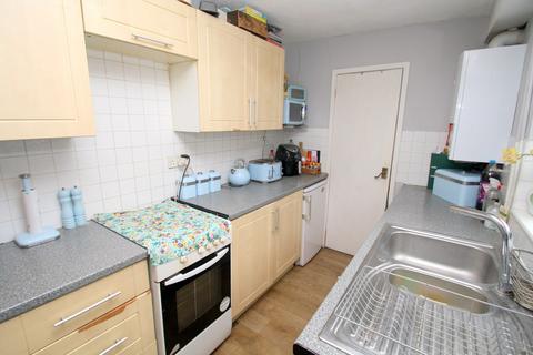 2 bedroom terraced house for sale - New Road, Staines-upon-Thames, TW18