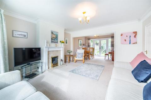 3 bedroom semi-detached house for sale, Kilnshaw Place, Melton Park, NE3