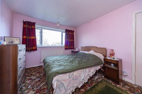 3 bedroom semi-detached house for sale - Haydon Road, Loughborough, LE11