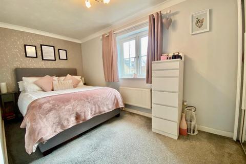 3 bedroom detached house for sale - East Of England Way, Orton Northgate, Peterborough