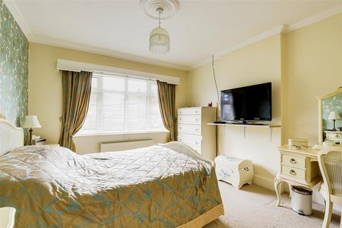 37 Arno Vale Road, Woodthorpe, Nottingham, NG5 4JG