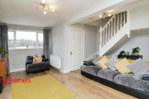 61 Swangate, Brampton Bierlow, Rotherham, S63 6ER