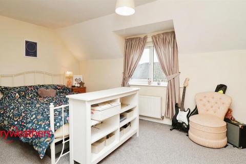 61 Swangate, Brampton Bierlow, Rotherham, S63 6ER