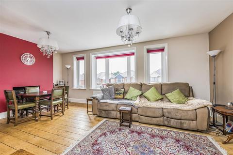 4 bedroom flat for sale, Christchurch Road, Bournemouth