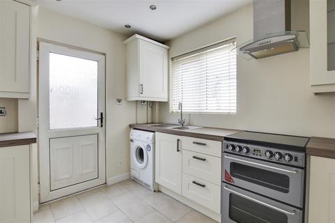 3 bedroom semi-detached house for sale, Valley Road, Sherwood NG5