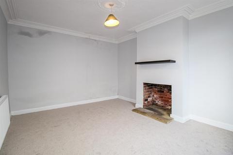 2 bedroom end of terrace house for sale, Victoria Street, Wakefield WF4