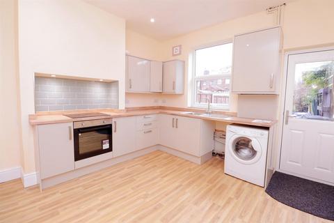 2 bedroom house to rent - Woodseats Road, Sheffield S8