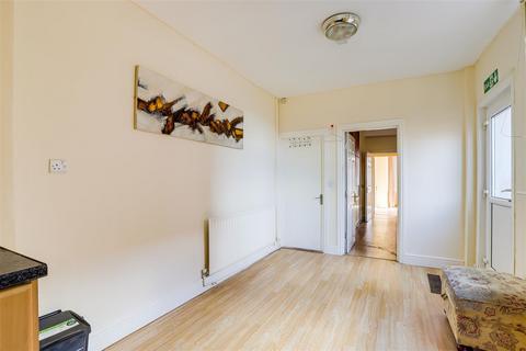3 bedroom end of terrace house for sale, Exeter Road, Forest Fields NG7