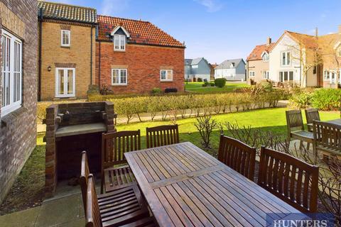 3 bedroom end of terrace house for sale, The Parade, The Bay, Filey