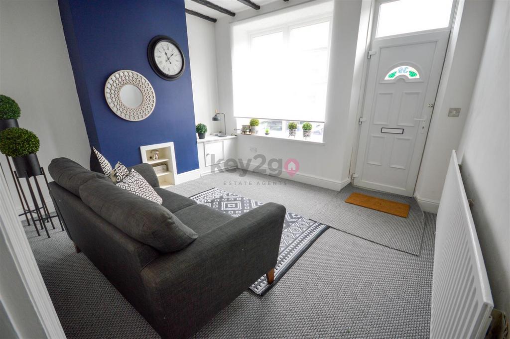 High Street, Beighton, S20 2 bed terraced house £775 pcm (£179 pw)