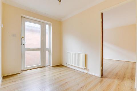 19 Aubrey Road, Nottingham, NG5 2AL