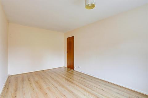 19 Aubrey Road, Nottingham, NG5 2AL