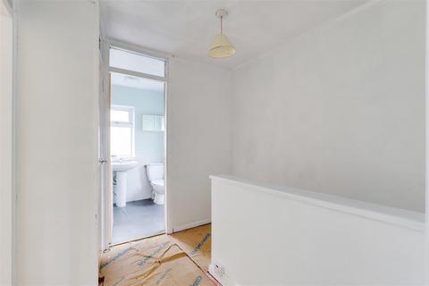 8 Treegarth Square, Nottingham, NG5 5QZ