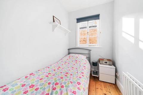 11 Bearfield Road, Kingston Upon Thames, KT2 5ET