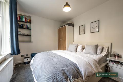 1 bedroom flat for sale, Coningham Road, Shepherds Bush, London