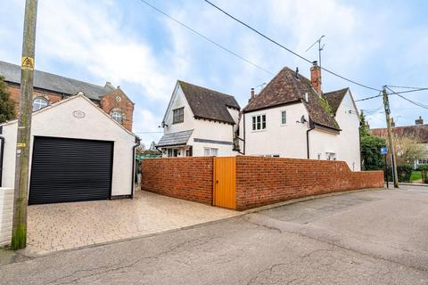 2 bedroom end of terrace house for sale, New Street, Dunmow, Essex