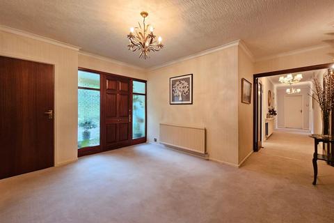 4 bedroom detached house to rent - White House Drive, Hale