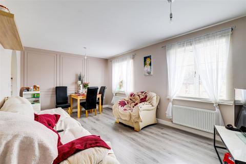 80 Bakewell Drive, Nottingham, NG5 9AF