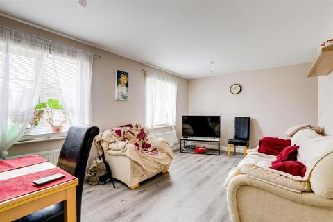 80 Bakewell Drive, Nottingham, NG5 9AF