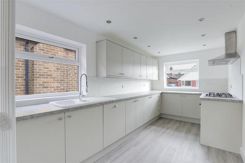 62 Baker Avenue, Arnold, Nottingham, NG5 8FU