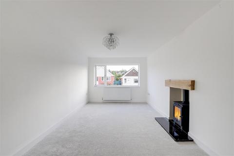 62 Baker Avenue, Arnold, Nottingham, NG5 8FU