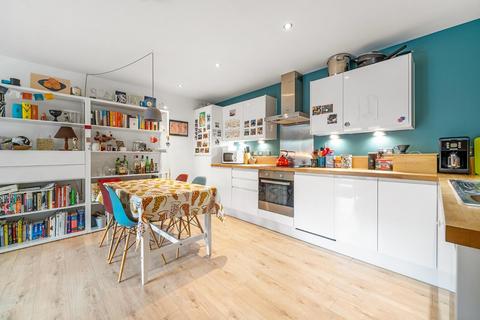 2 bedroom flat for sale - Cowley Road, SW9