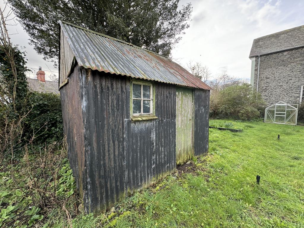 Side Lean to/Glasshouse