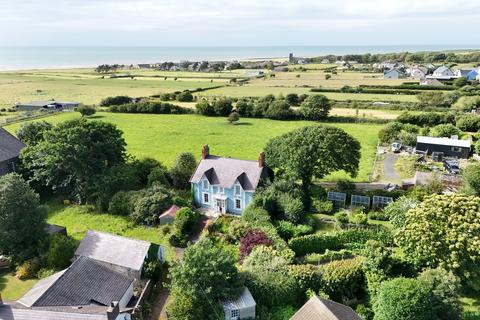 5 bedroom detached house for sale, Stryd Y Capel , Llanon, SY23