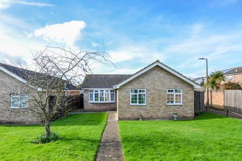 Southend on Sea - 3 bedroom detached bungalow for sale