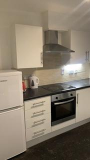 2 bedroom flat to rent, Berthon Street, London