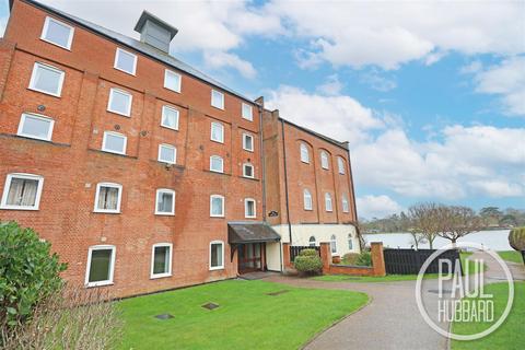 undefined, Swonnells Walk, Oulton Broad, NR32