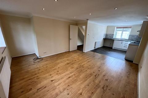 2 bedroom townhouse to rent, Mount Mews, Wirral CH60