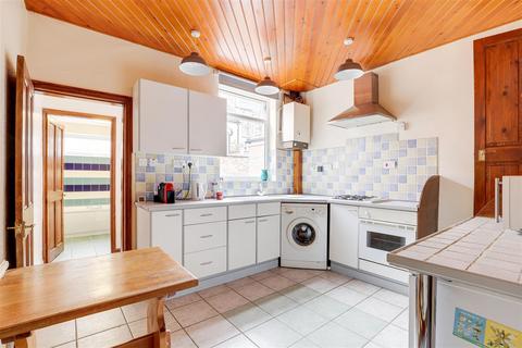 50 Birrell Road, Forest Fields, Nottingham, NG7 6LL