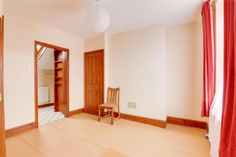 50 Birrell Road, Forest Fields, Nottingham, NG7 6LL