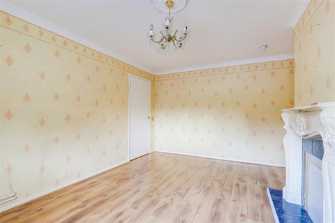 3 bedroom terraced house for sale, Whitcombe Gardens, Top Valley NG5