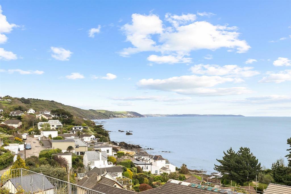 Plaidy Park Road, Looe PL13 2 bed apartment £375,000