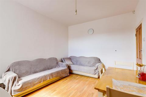 119 Berridge Road, Nottingham, NG7 6HS