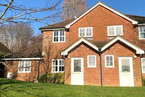 1 bedroom flat for sale, Henley Court, Woodsgate Park, Bexhill-on-Sea, TN39