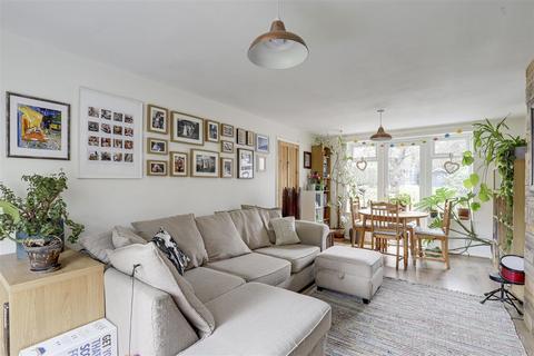 58 Glamis Road, Nottingham, NG5 1EF