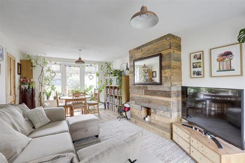 58 Glamis Road, Nottingham, NG5 1EF