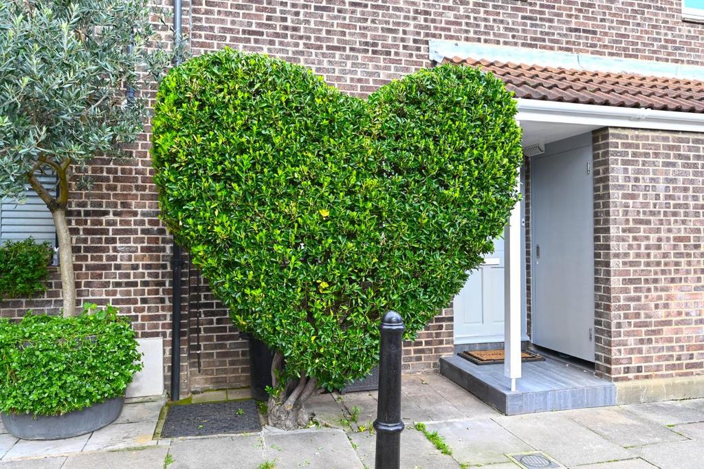 35-Shirland-Mews (16).JPG