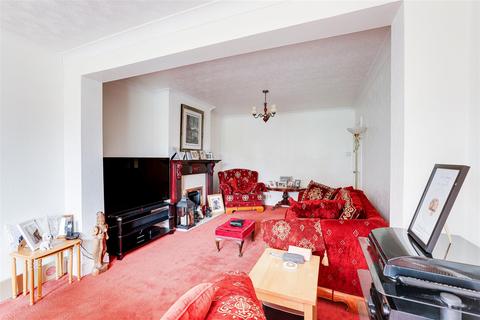 9 Ashworth Crescent, Nottingham, NG3 6BX