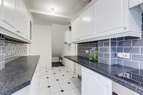 2 bedroom end of terrace house for sale, High Street Avenue, Arnold NG5
