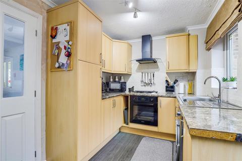 2 bedroom terraced house for sale, Corsham Gardens, Thorneywood NG3